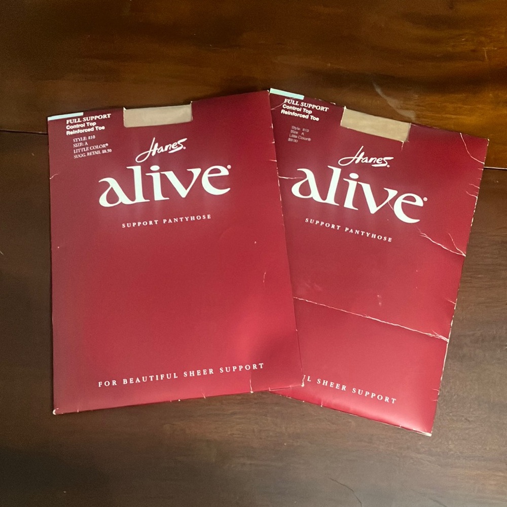 Set of 2 2004 Hanes Alive Full Support Pantyhose Style 810 Size A Little Color